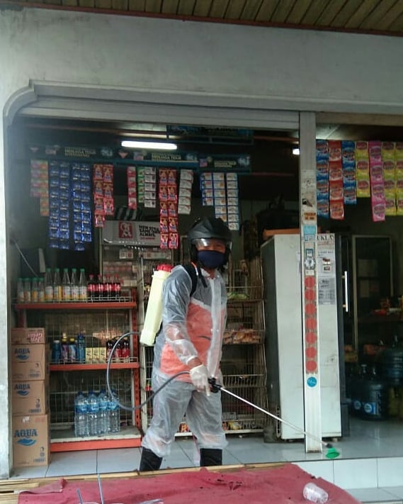 Penyemprotan Disinfektan Banjar Tatasan Kaja