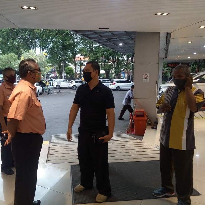 Kesbangpol Mengadakan Pemantauan Malam